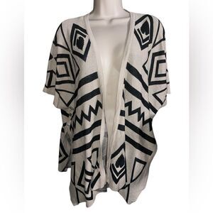 Maddison Tan Black Print Cardigan Soft Kimono Draped Sleeves Side Bottom Small